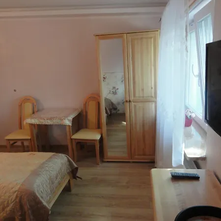 Roza Nocleg ze śniadaniem 3*