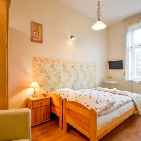 Roza فندق مبيت وإفطار