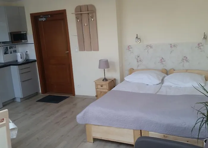 Roza Bed & Breakfast